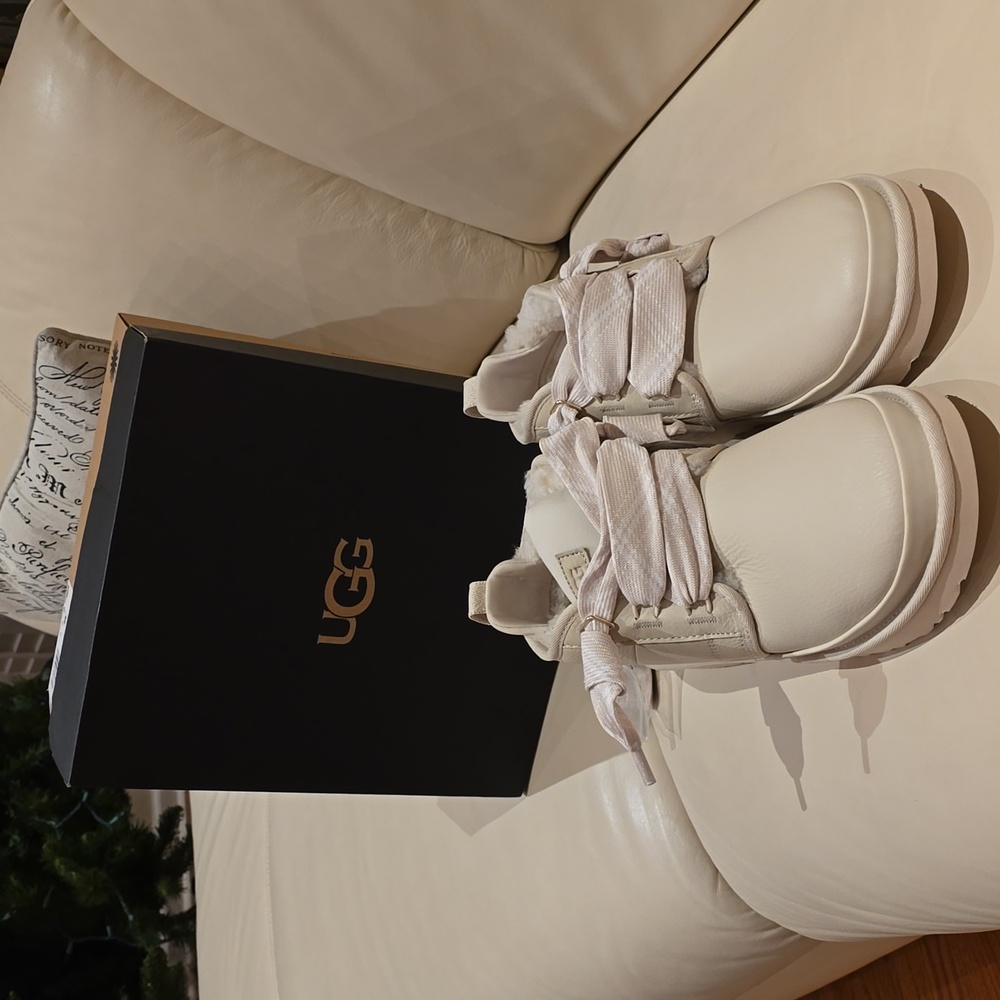 UGG Soft Leather short boots